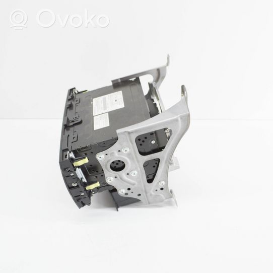 Toyota Prius (NHW20) Radio/CD/DVD/GPS-pääyksikkö 8612047270