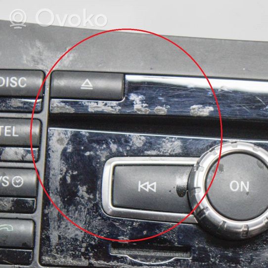 Mercedes-Benz E W212 Radio/CD/DVD/GPS-pääyksikkö A2129012507