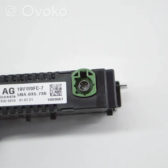 Volkswagen Golf VIII Connettore plug in USB 5NA035736