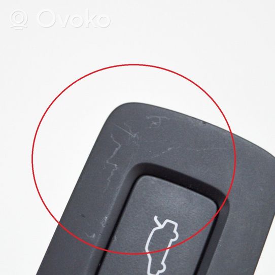 Volvo S90, V90 Takaluukun avauskytkimen painike/kytkin P31376510