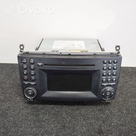 Mercedes-Benz CLC CL203 Radio/CD/DVD/GPS-pääyksikkö 