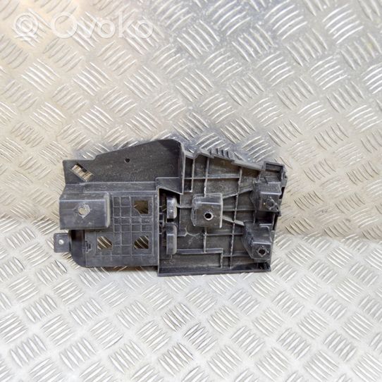 Volvo V60 Staffa angolare del supporto di montaggio del paraurti 31352284