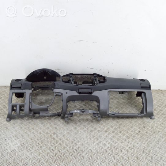 Toyota Hilux (AN10, AN20, AN30) Cruscotto 553030K020