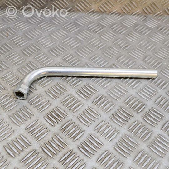 Volkswagen PASSAT B8 Wheel nut wrench 4D0012219A