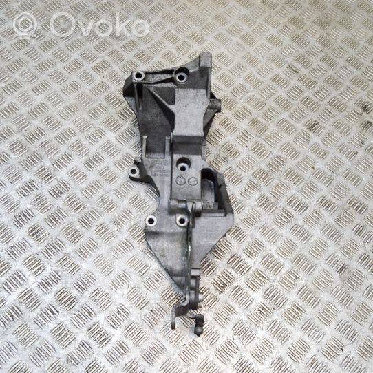 Audi A5 8T 8F Support de générateur / alternateur 03L903143R