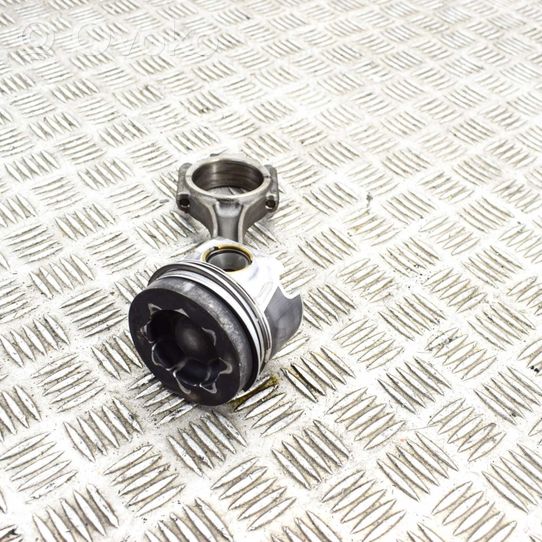 Volkswagen Touran II Piston 038105401J