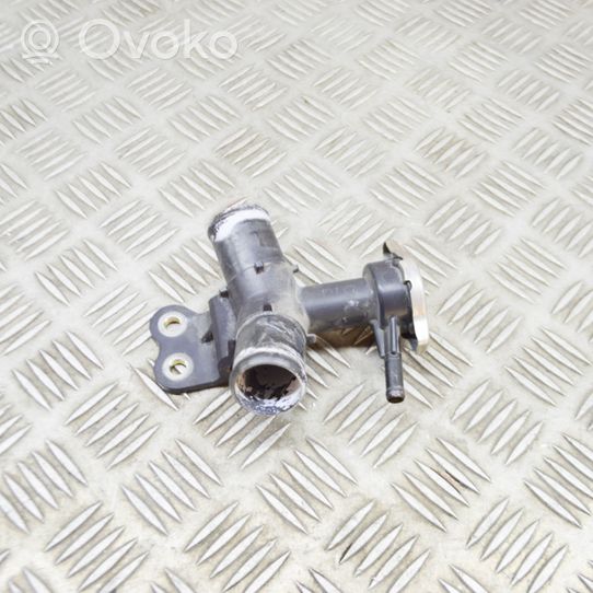 Toyota Yaris Inne części komory silnika 1650221090