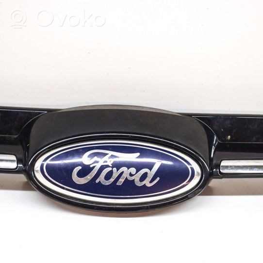 Ford Focus Grille calandre supérieure de pare-chocs avant BM518A133C