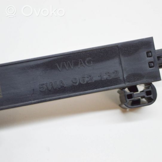 Volkswagen ID.4 Antenna comfort per interno 5FA224075