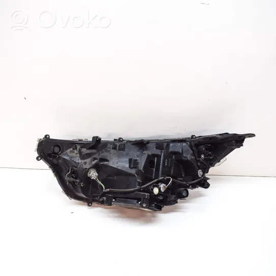 Toyota RAV 4 (XA50) Phare frontale 8990842020