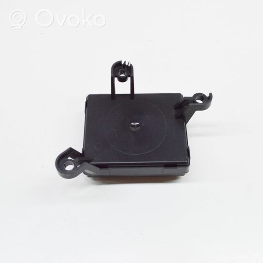 Ford Focus Oven keskuslukituksen ohjausyksikön moduuli F1FT19G481AK