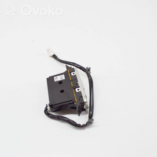 Nissan Leaf I (ZE0) Interruttore di controllo dell’audio 3ND1B210491