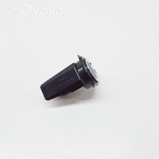 Toyota Camry VIII XV70  Moottorin start-stop-painike/kytkin 5544633250