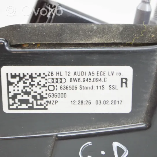 Audi A5 Lampy tylnej klapy bagażnika 8W6945094C