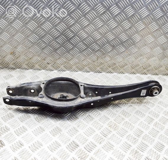 Volkswagen Golf VIII Braccio di controllo sospensione posteriore superiore/braccio oscillante 5WA505311A