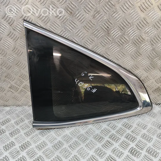 Honda CR-V Rear side window/glass 73562TNYE01