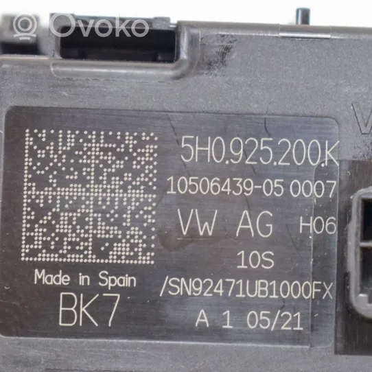 Volkswagen Golf VIII A set of switches 5H0925200K