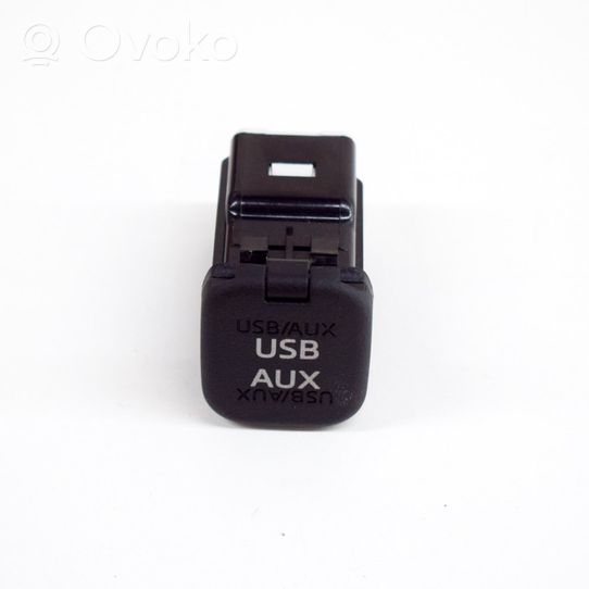 Mazda 6 Câble adaptateur AUX KD45669U0