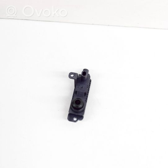 Tesla Model 3 Sivupeilin kamera 109297800C