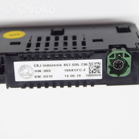 Skoda Kamiq USB socket connector 657035736