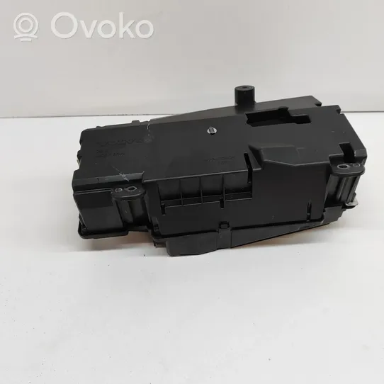 Volvo S90, V90 HUD-näyttö 32233454