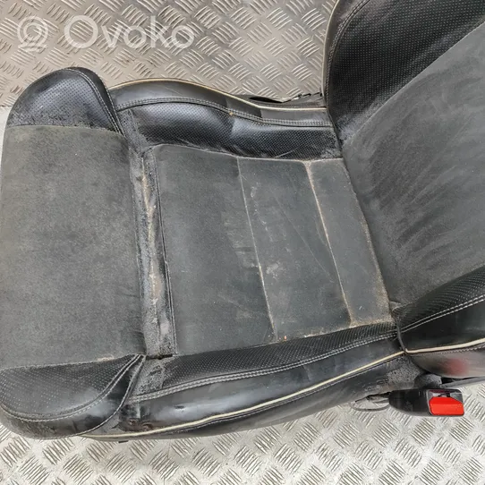 Volvo S90, V90 Etumatkustajan istuin 31377308