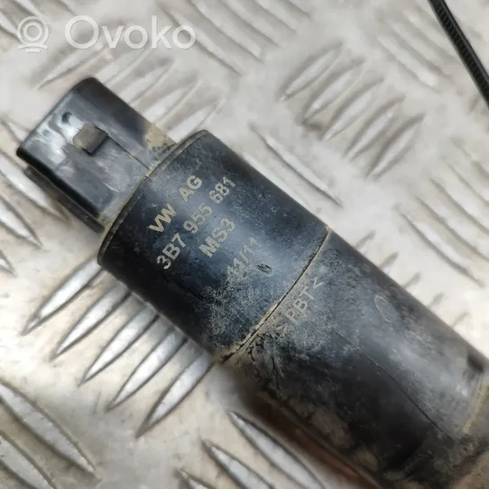 Skoda Yeti (5L) Pompa spryskiwacza szyby przedniej / czołowej 3B7955681