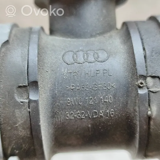 Audi A5 Tubo flessibile del liquido di raffreddamento del motore 8W0121140