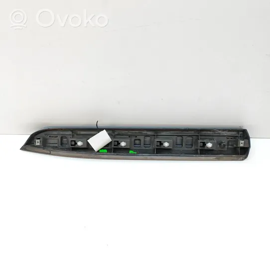 Volkswagen Arteon Takaoven lista (muoto) 3G8853992B