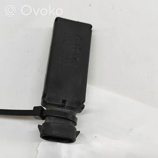 Chevrolet Corvette Antenna comfort per interno 6598149021