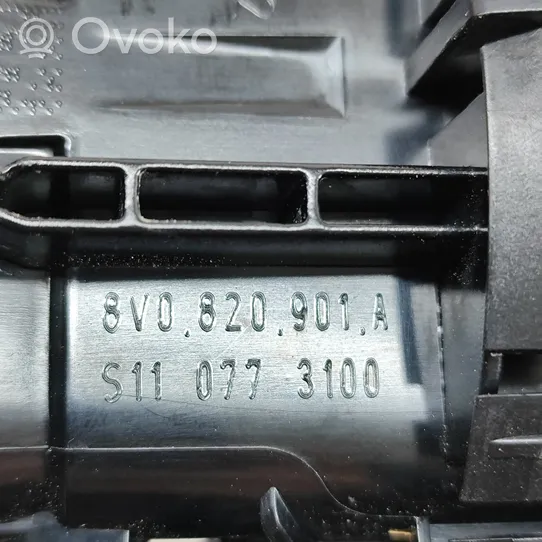 Audi A3 S3 8V Dysze / Kratki nawiewu deski rozdzielczej 8V0820901A