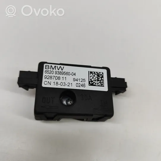 BMW X3 G01 Antenos stiprintuvas 9389560