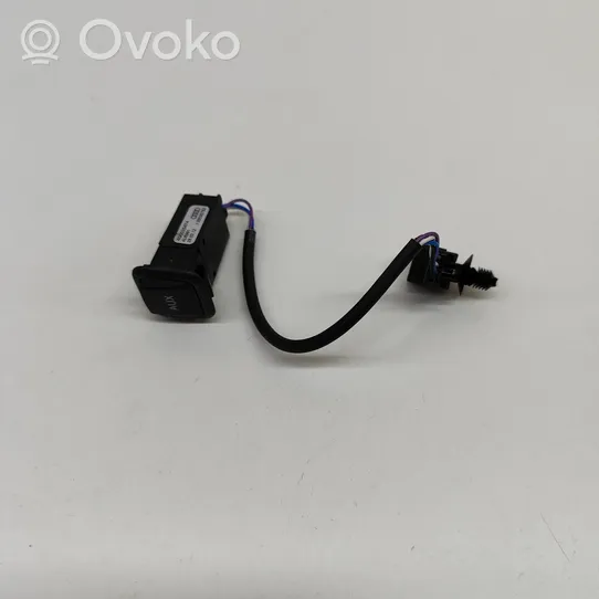 Audi A6 S6 C7 4G AUX-pistokeliitin 4G0035474