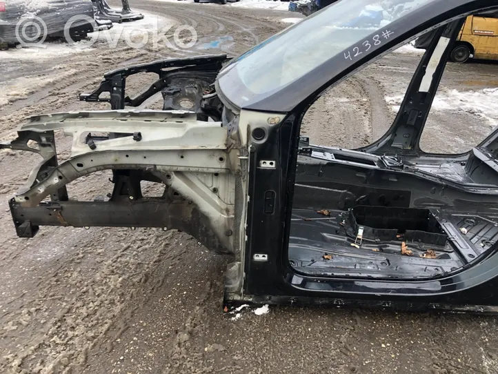 Porsche Cayenne (92A) Priekšējā ceturtdaļa mašīnas 