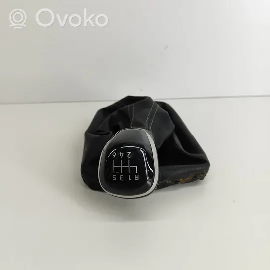 Volkswagen Golf VIII Gear lever shifter trim leather/knob 5H2711113C