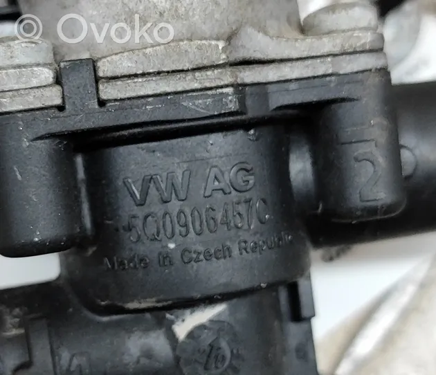 Volkswagen ID.3 Podgrzewacz płynu chłodzącego 5Q0906457C