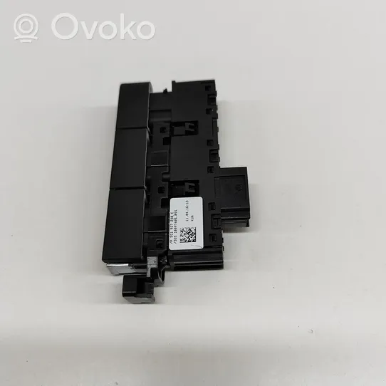 Volkswagen Golf VII Parking (PDC) sensor switch 5G1927238E