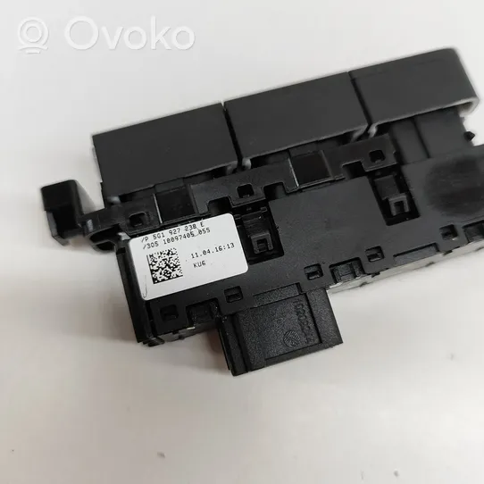 Volkswagen Golf VII Parking (PDC) sensor switch 5G1927238E