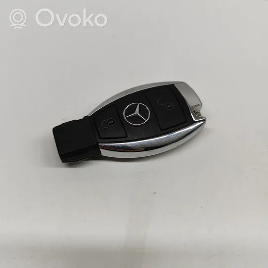 Mercedes-Benz C W204 Aizdedzes atslēga / karte A2049051704