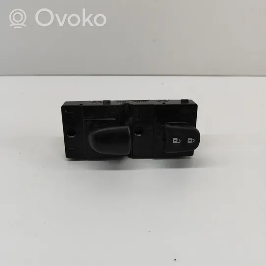 Nissan Qashqai Sähkötoimisen ikkunan ohjauskytkin 254114BA0A