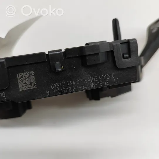 BMW 5 G30 G31 Leva/interruttore dell’indicatore di direzione e tergicristallo 7944071