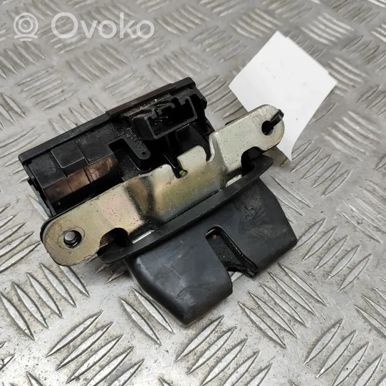 Ford Fiesta Zamek klapy tylnej / bagażnika 8A61A442A66BE