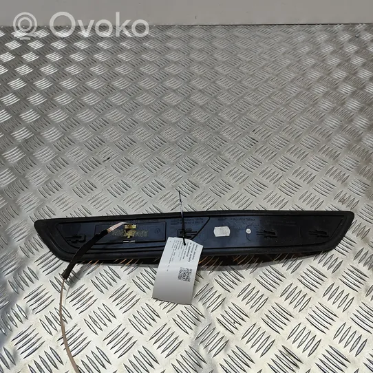 BMW 7 F01 F02 F03 F04 Rivestimento del sottoporta delle minigonne laterali 7181014