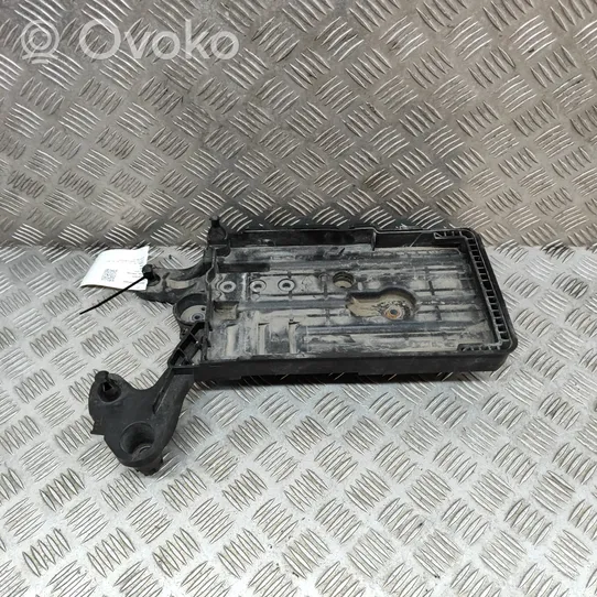 Volkswagen Golf VII Battery box tray 5Q0915321G