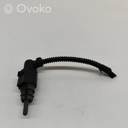 Volkswagen Amarok Czujnik temperatury zewnętrznej 8K0973702