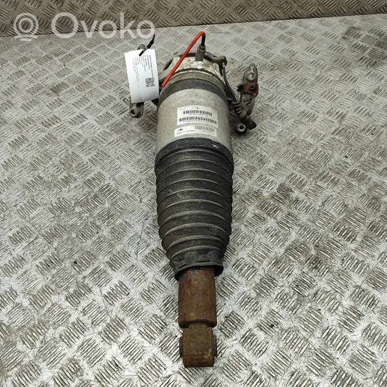 Volkswagen Touareg II Amortisseur de suspension pneumatique 7P6616019G