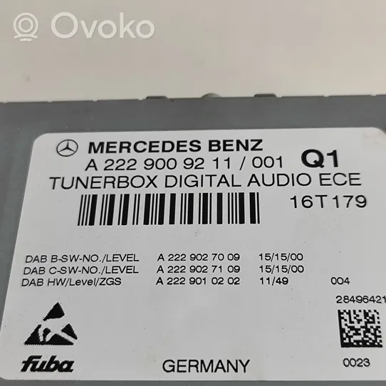 Mercedes-Benz CLA C117 X117 W117 Unité principale radio / CD / DVD / GPS A2229009211