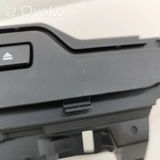 Lexus UX Radio/CD/DVD/GPS-pääyksikkö 8614076B60