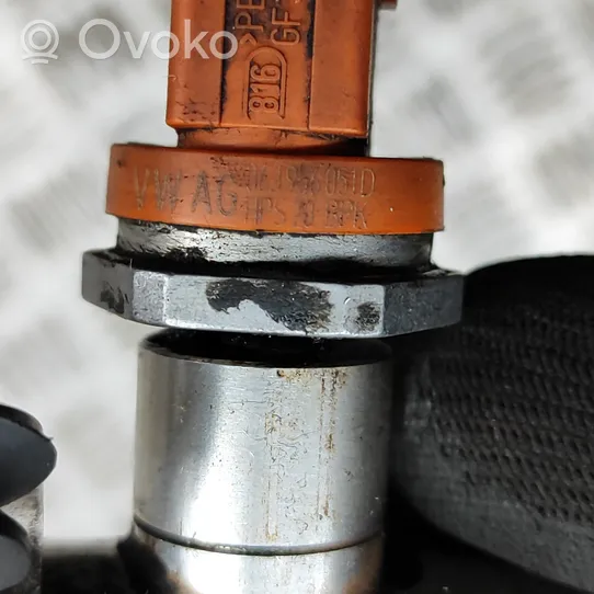 Audi Q3 8U Tuyau de conduite principale de carburant 07K133317K