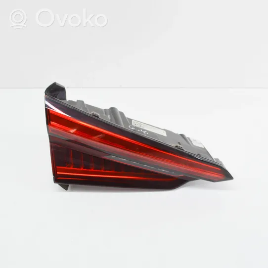 Audi A5 Lampy tylnej klapy bagażnika 8W6945093C